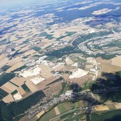Flugwegposition um 14:33:58: Aufgenommen in der Nähe von Eichstätt, Deutschland in 2193 Meter